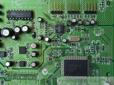 針對PCB區塊產生的EMI干擾問題，可使用EMI改善對策元件重點改善