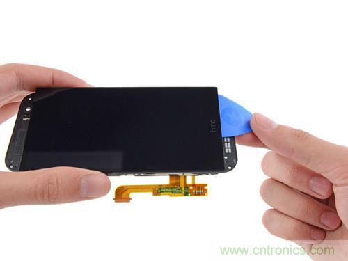 牛人強拆！新HTC One(M8)真機精密做工難修理