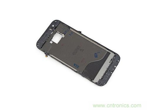 牛人強拆！新HTC One(M8)真機精密做工難修理